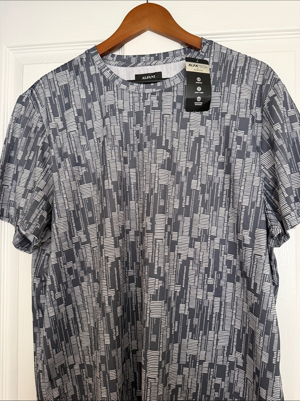 Alfani Men's Gray & White Geometric Short Sleeve Tee